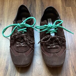 Steve Madden Denverr Sneakers with Green Accent Laces